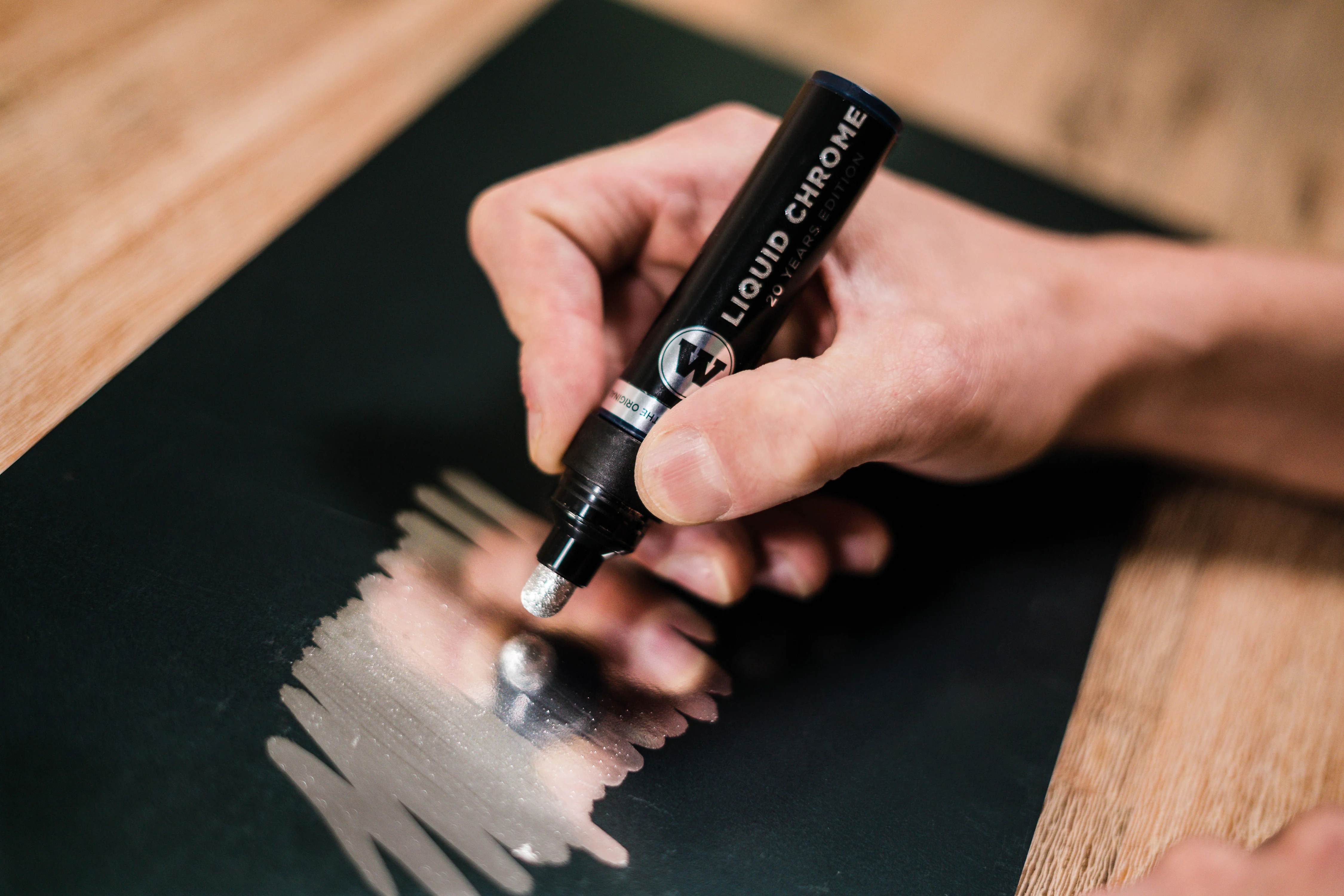 Marqueur Liquid Chrome 1mm Molotow - Image 5