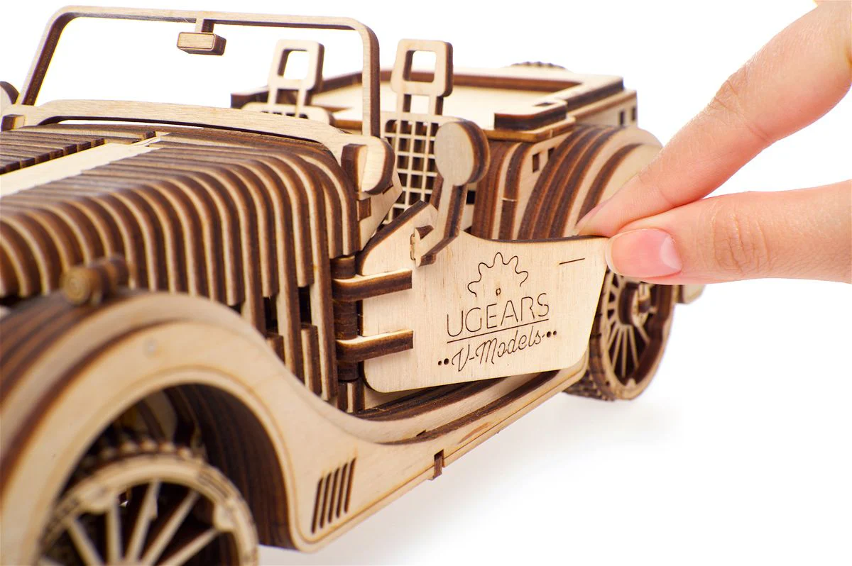 Kit maquette à construire Ugears Roadster VM-01 - Image 3